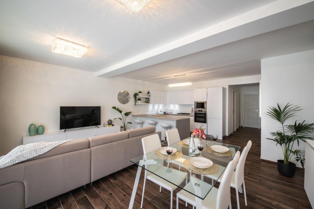 Apartment Electra - Luxury Beachview