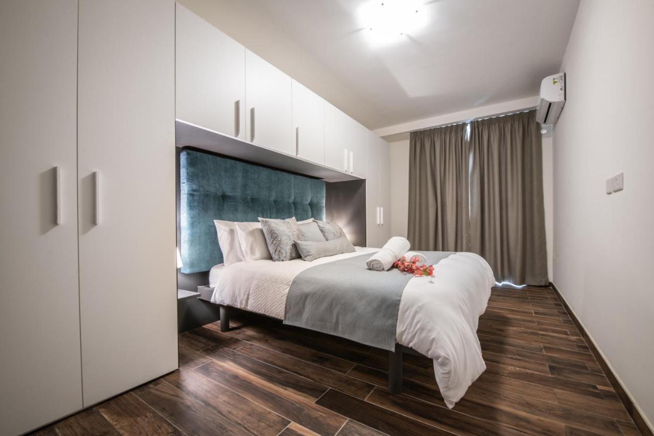 Electra - Luxury Beachview